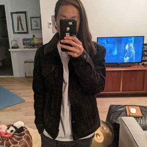 Levi’s SMALL black, women, ex-boyfriend sherpa trucker jean jacket, warm, fall